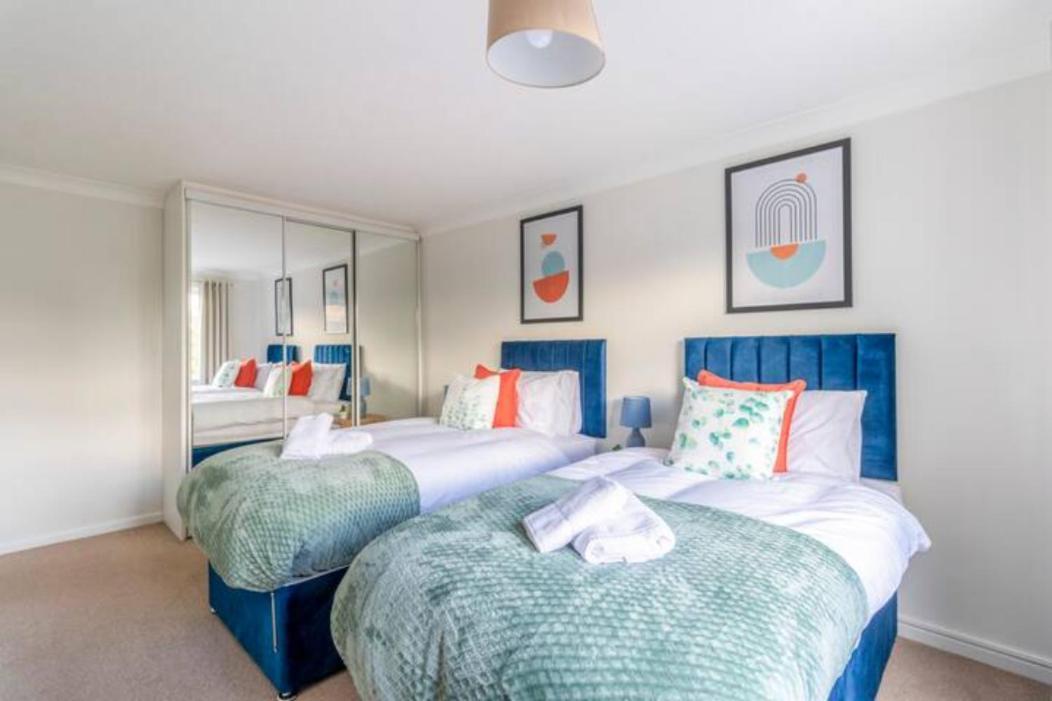 Trendy Sea View 2 Bedroom Sleeps 6 - Free Parking بورنماوث المظهر الخارجي الصورة